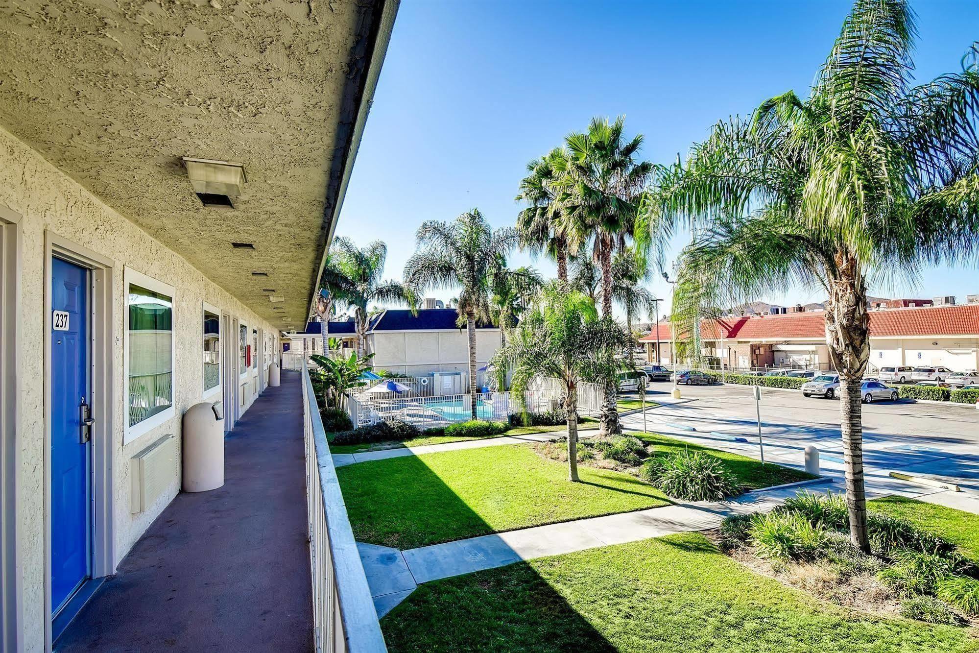 Motel 6-Riverside, Ca - South Eksteriør bilde