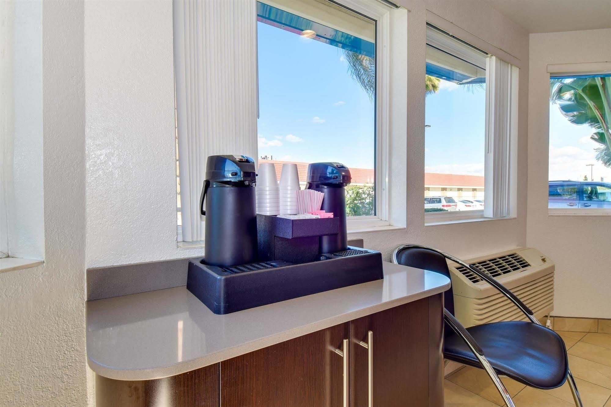 Motel 6-Riverside, Ca - South Eksteriør bilde