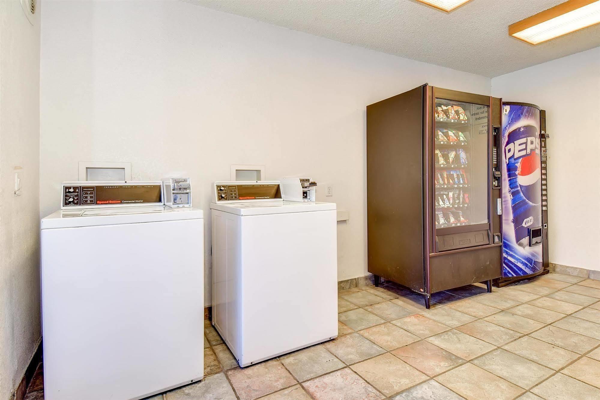 Motel 6-Riverside, Ca - South Eksteriør bilde